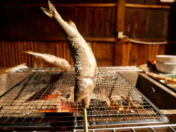 囲炉裏焼きと言えば