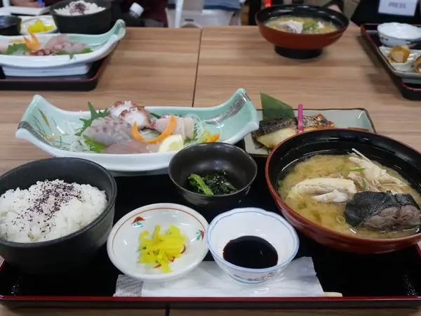 「レストラン漁連」のランチ