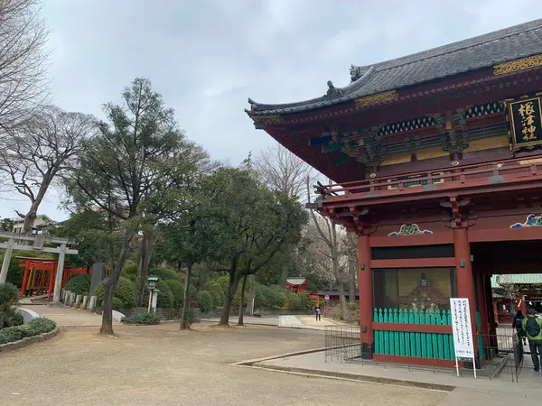境内は思ったより大きく、立派！