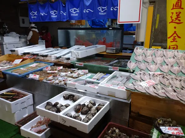 市場内のお店