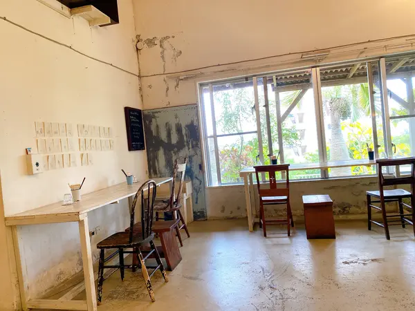 店内 （奥側）
