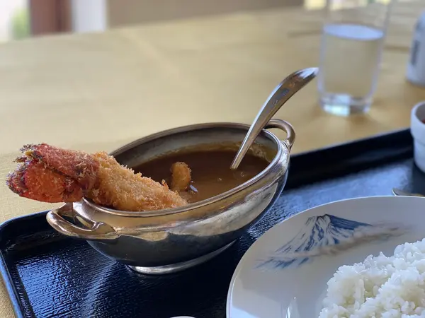 巨大な伊勢海老が