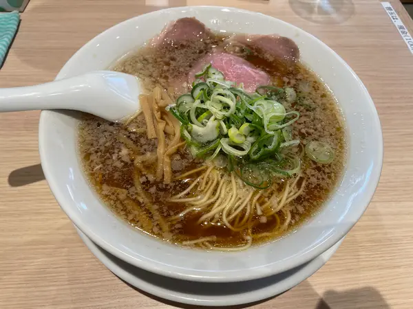 熟成醤油ラーメン 750円