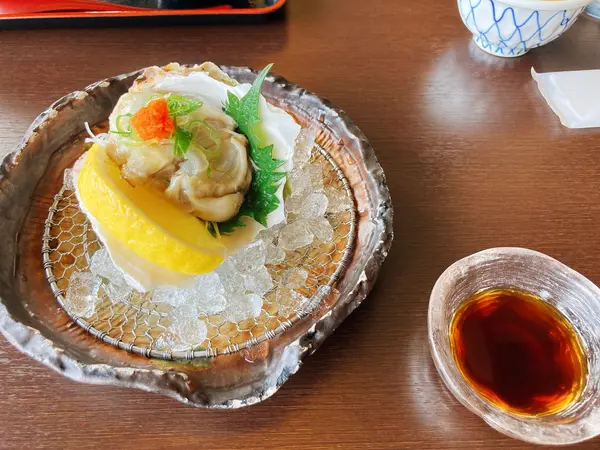 駅前の「松和物産本店」でランチ