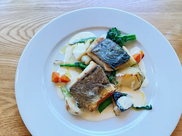 お魚ランチメインディッシュ