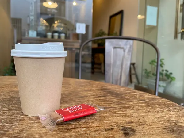 テイクアウトのコーヒーは400円(税込)