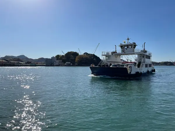 向島から尾道へ向かうフェリー🚢