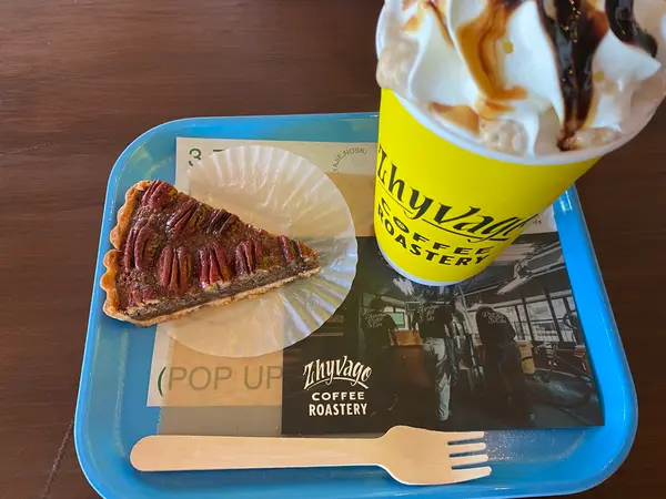 シェイクと ピーカンナッツタルト