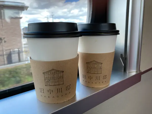 コーヒーをテイクアウトしました