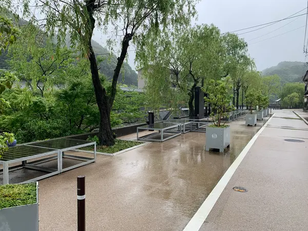 ベンチもありました