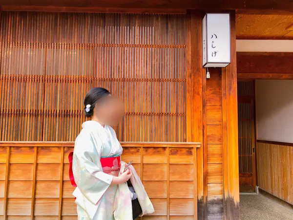 お着物と木造