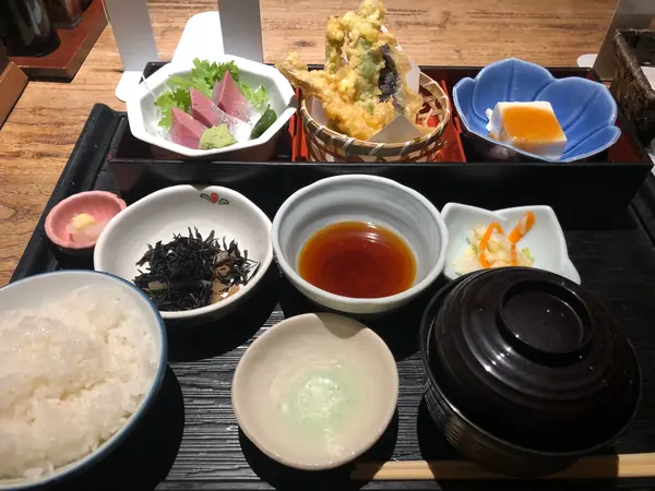 日替わりサービス膳
