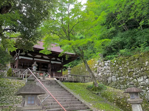 御廟【京都府指定文化財】の拝殿