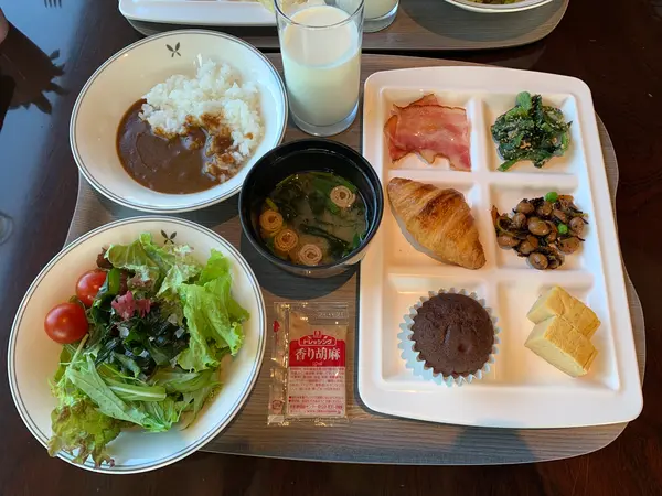 朝食はビュッフェスタイル