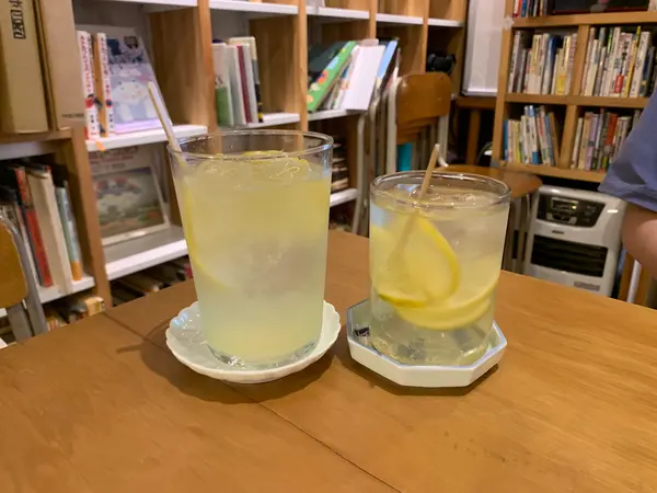 レモネードスカッシュ(¥600)／レモネード(¥550)