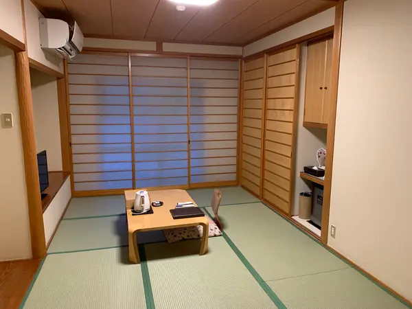 お部屋はこちら