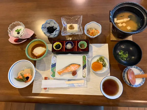 朝食