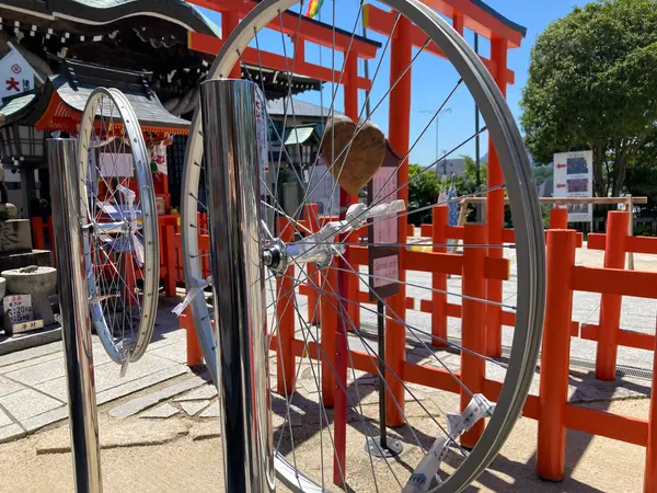 みくじ掛けも自転車！？