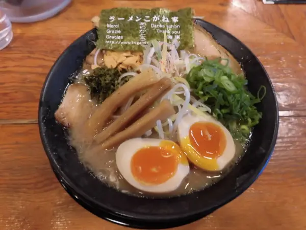 とんこつスペシャル（全部のせ）