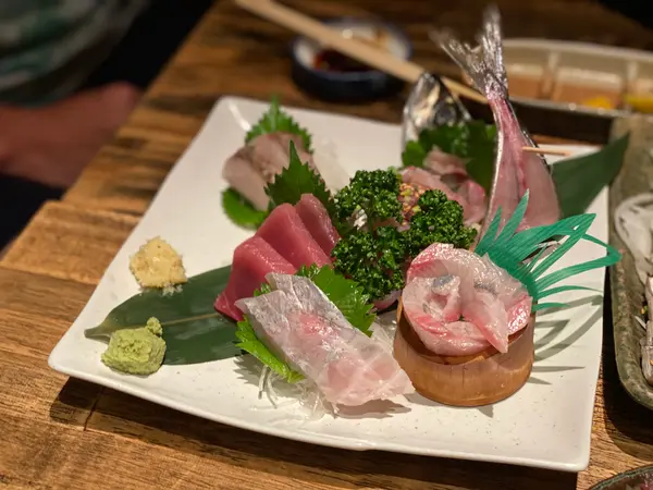 刺身盛り合わせ