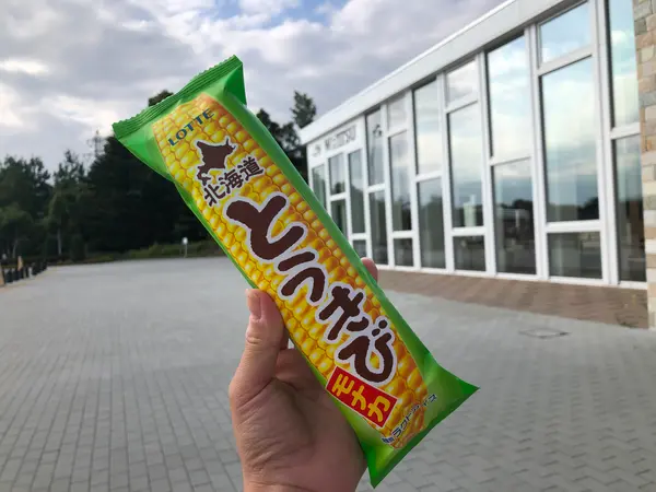ご当地アイス「とうきびモナカ」を発見👀