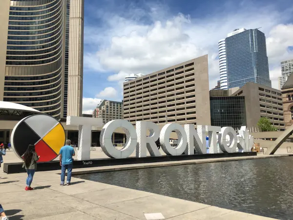TORONTOサイン