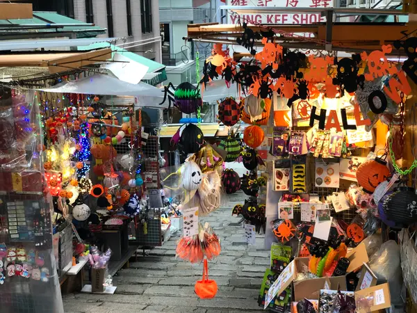 Pottinger Street(石板街)
