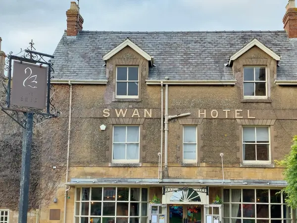 The Swan (ザ スワン）