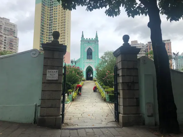 聖ミカエル墓地