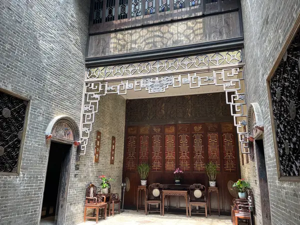 盧家屋敷