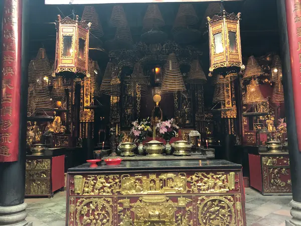 関帝廟（三街会館）内部