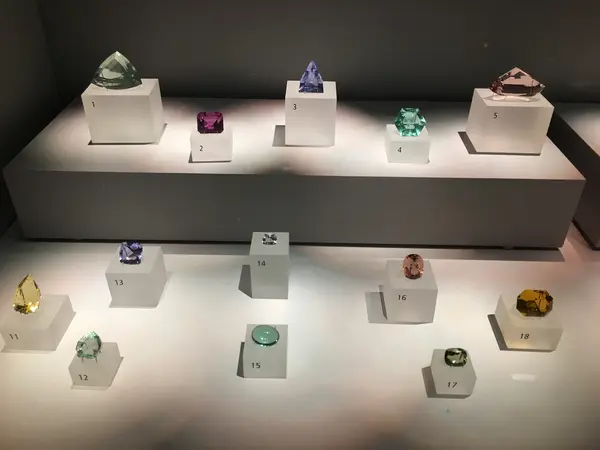 天然石