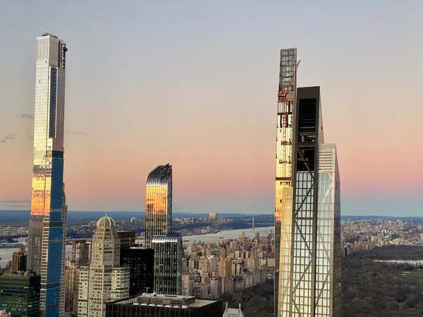 日の入り前からスタンバイ！