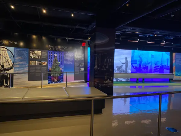 エレベーターまでの道のり