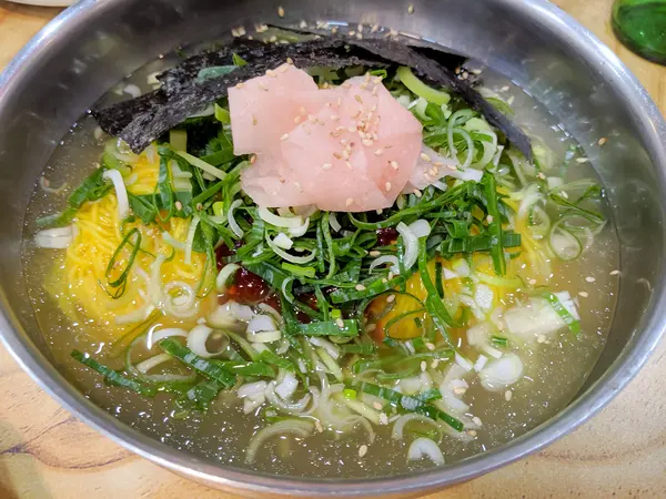 締めのそうめん