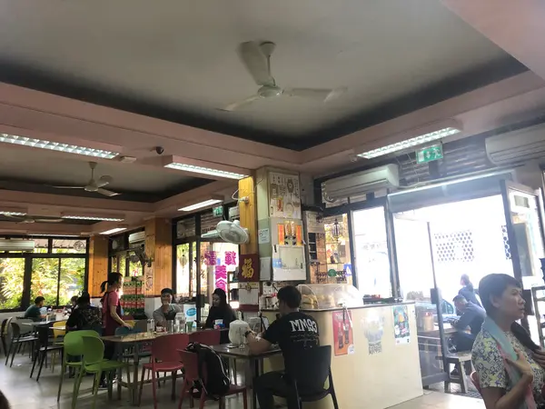 路環輝記美食茶座