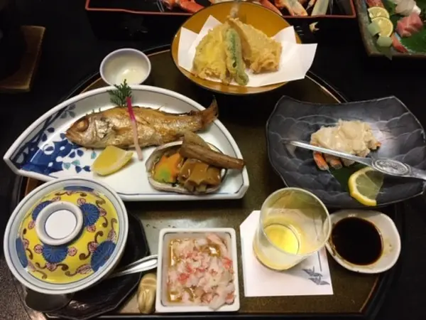 豪華にのどぐろも登場