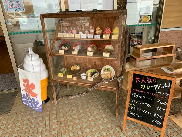 カフェ 入口