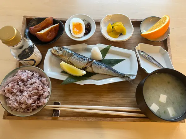 朝食