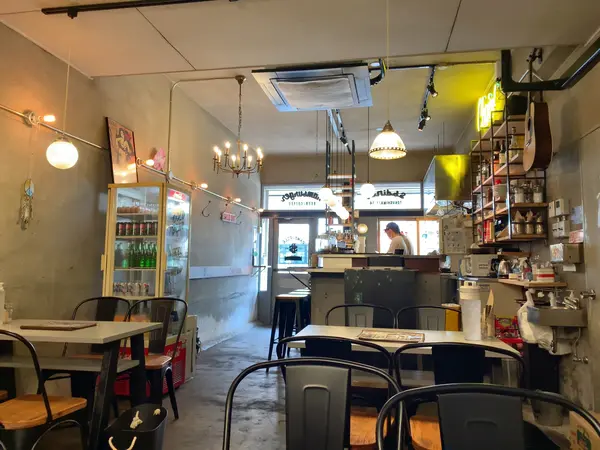 お店の内観