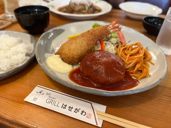 Aミックス(エビとハンバーグ)
