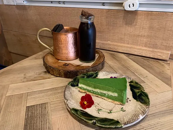 水出しコーヒーと抹茶のチーズケーキ