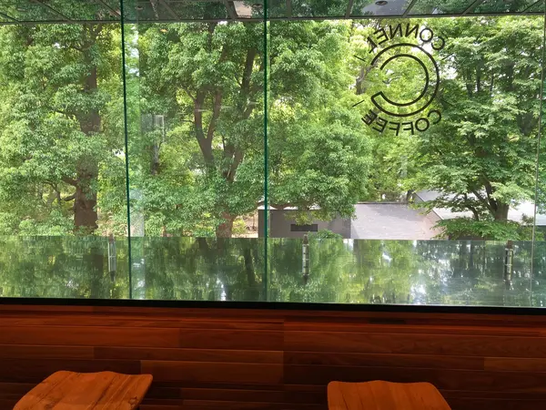 高橋是清翁記念公園側