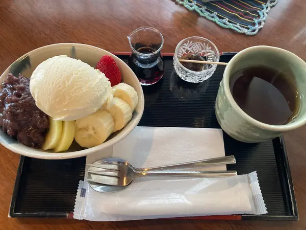 クリームあんみつ