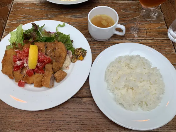 地豚のミラノ風カツレツ　1,100円