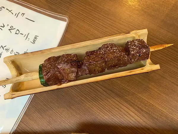 あか牛レバー串　600円