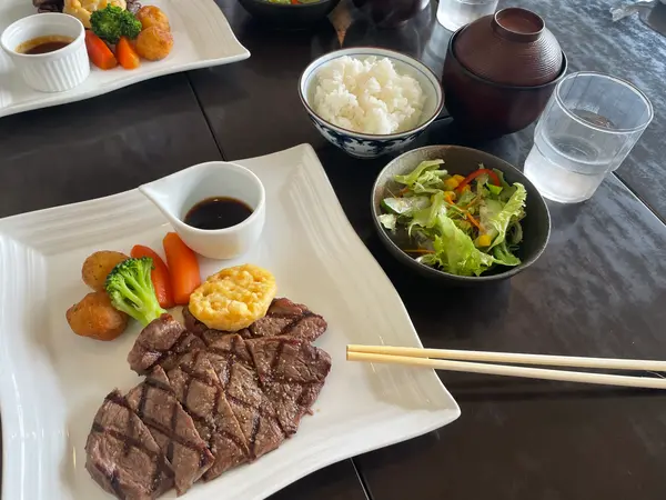 お昼のランチ