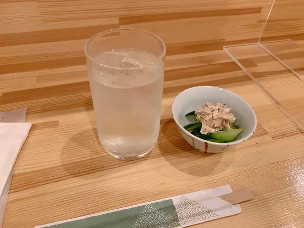 アットホームな立ち飲み屋