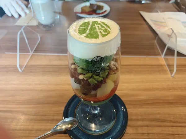 時間や季節によってメニューが変わる!