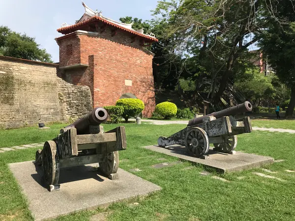 台湾府城城垣小東門段残蹟